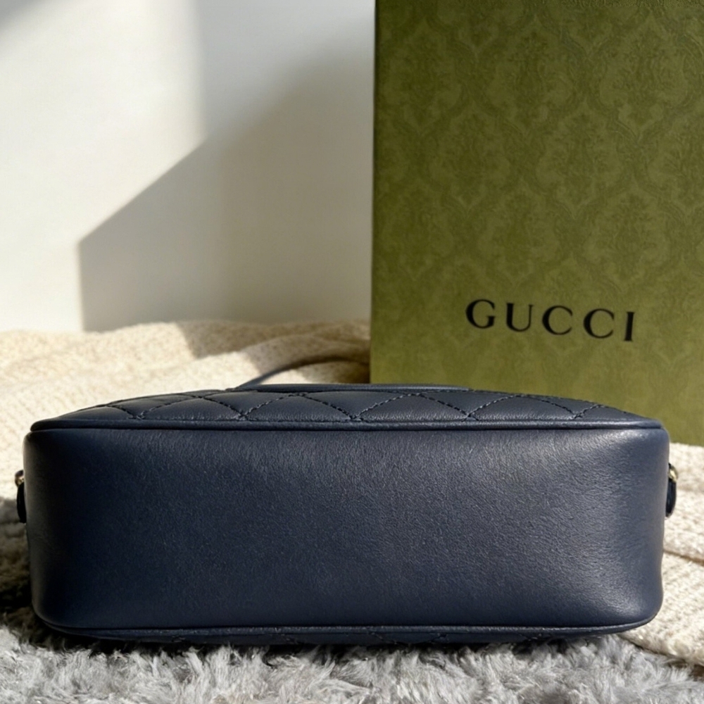 Gucci Blondie Medium Shoulder Bag - Picture 4 of 6